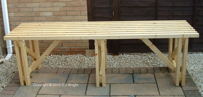 Display bench